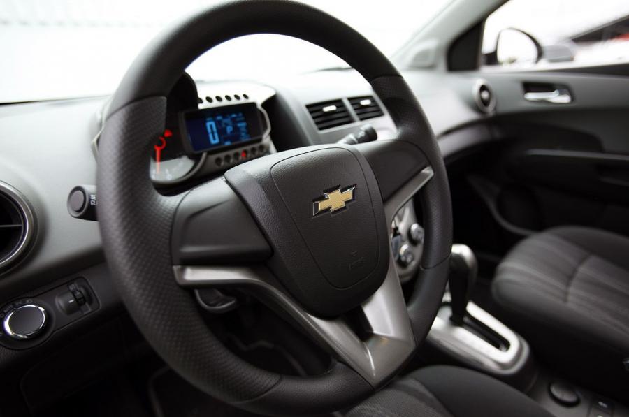  Chevrolet Sonic 2012 года  (фото 21 из 66)